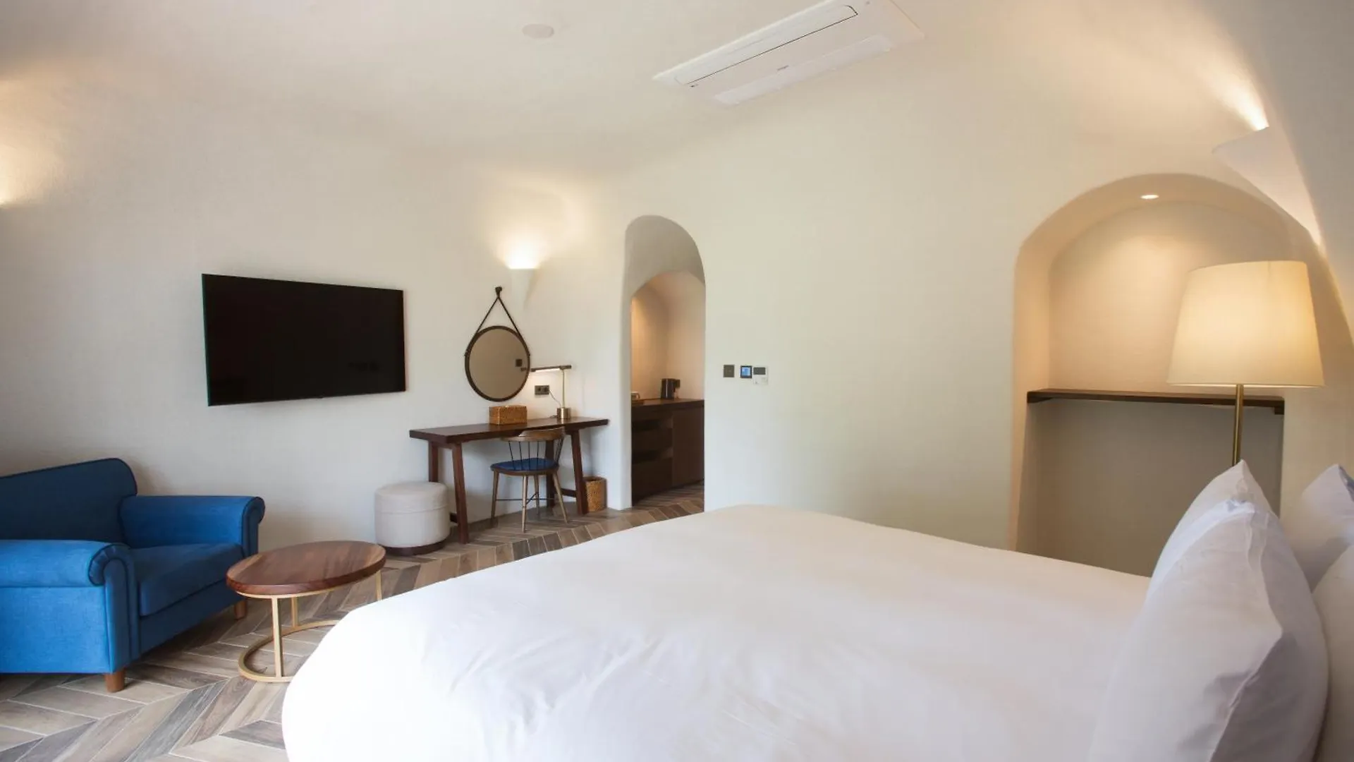 Ecoland Hotel Jeju 5*,