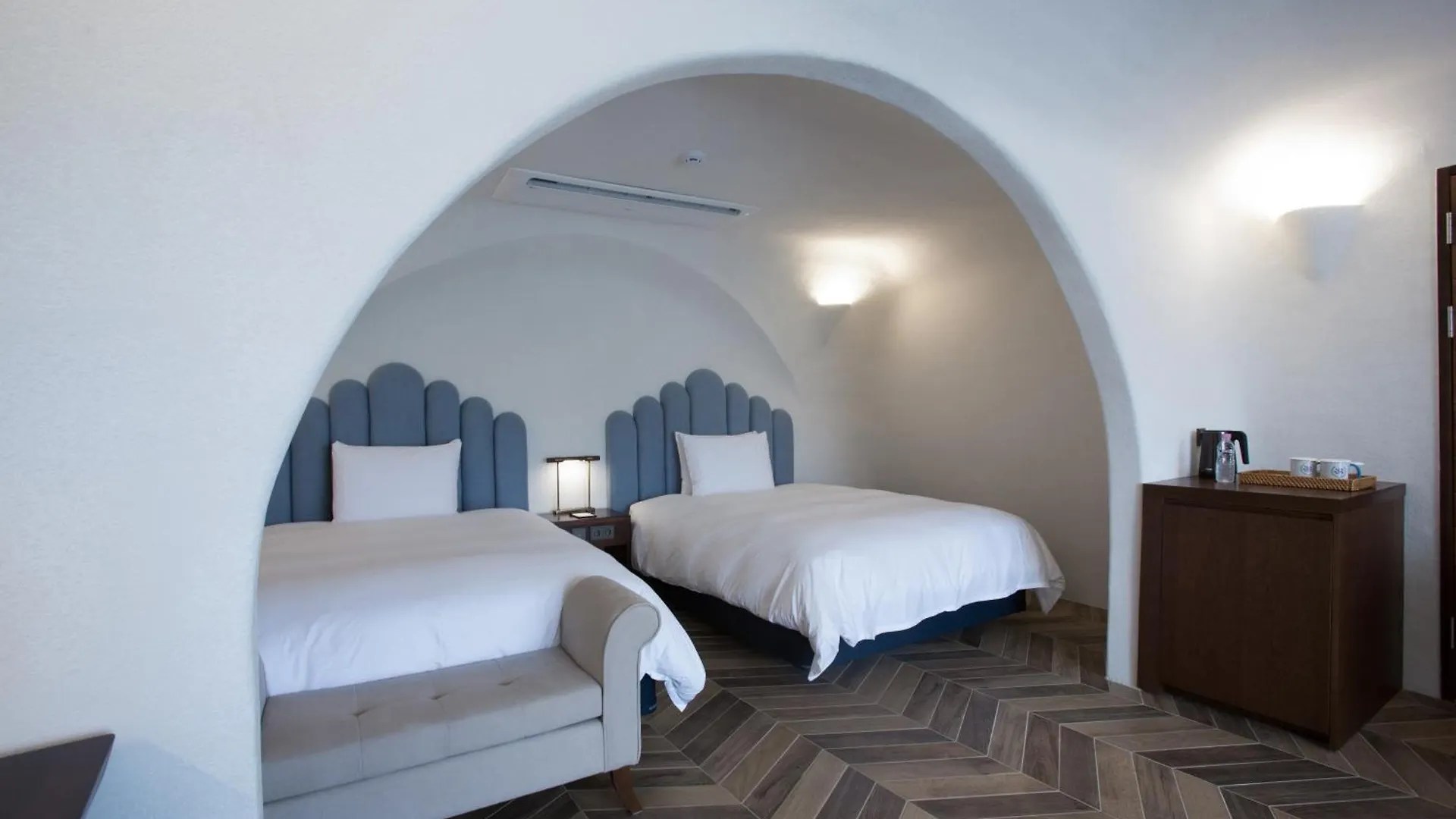 Ecoland Hotel Jeju 5*,  South Korea